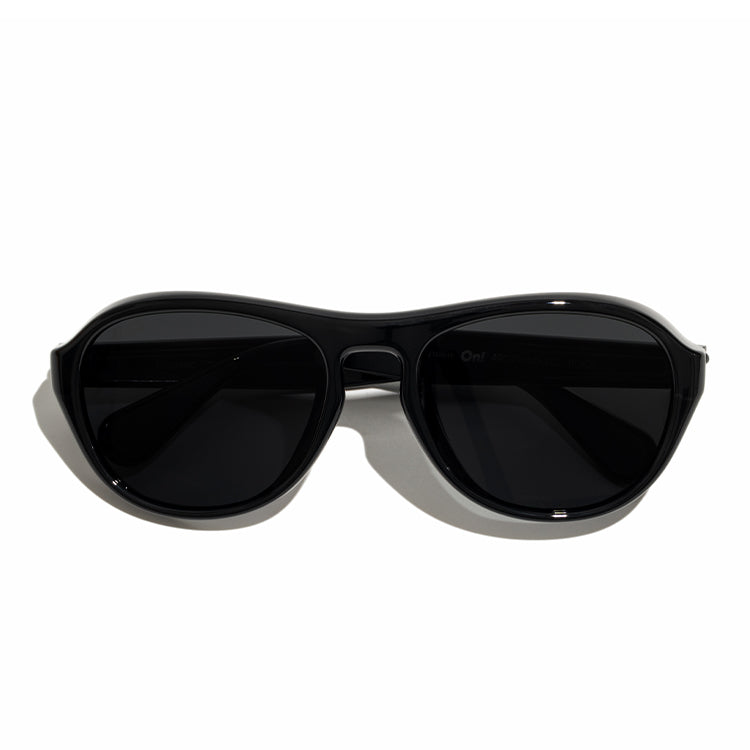 ON! - black / black