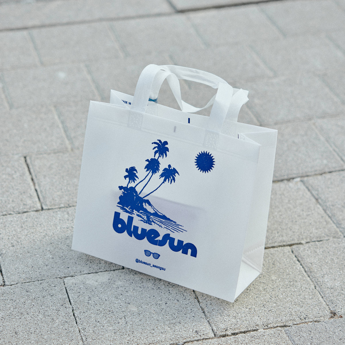 shopping bag