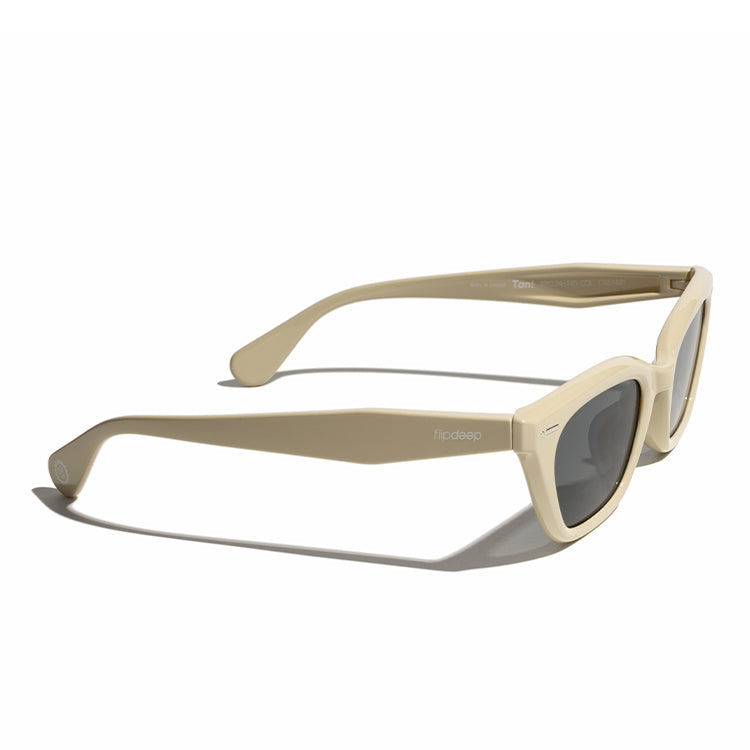 TAN! - creamy / black