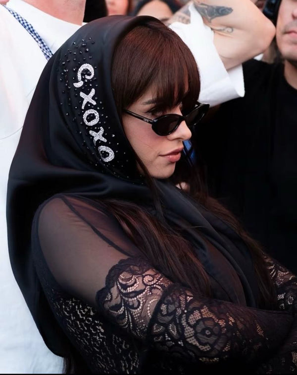 Celebrity wearing Lulu - black / black