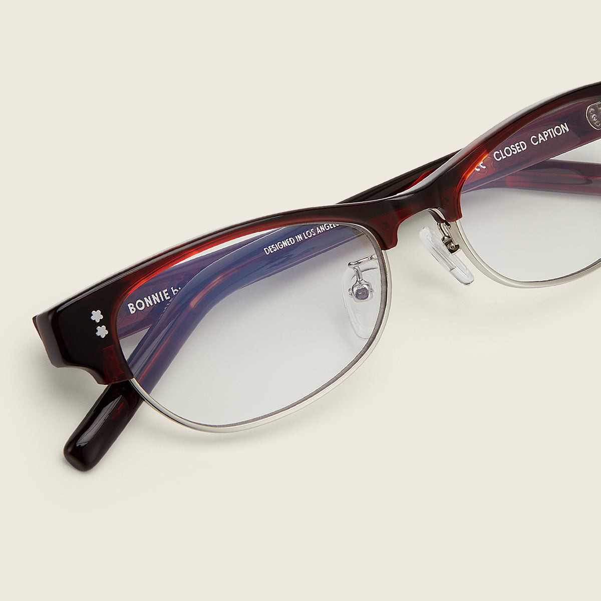 Closed Caption - red /clear