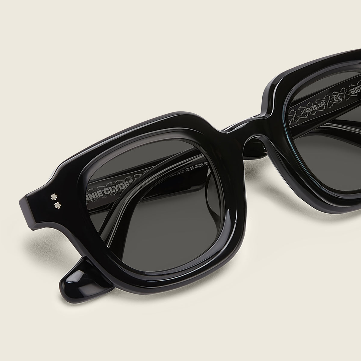 Gustave - black / black