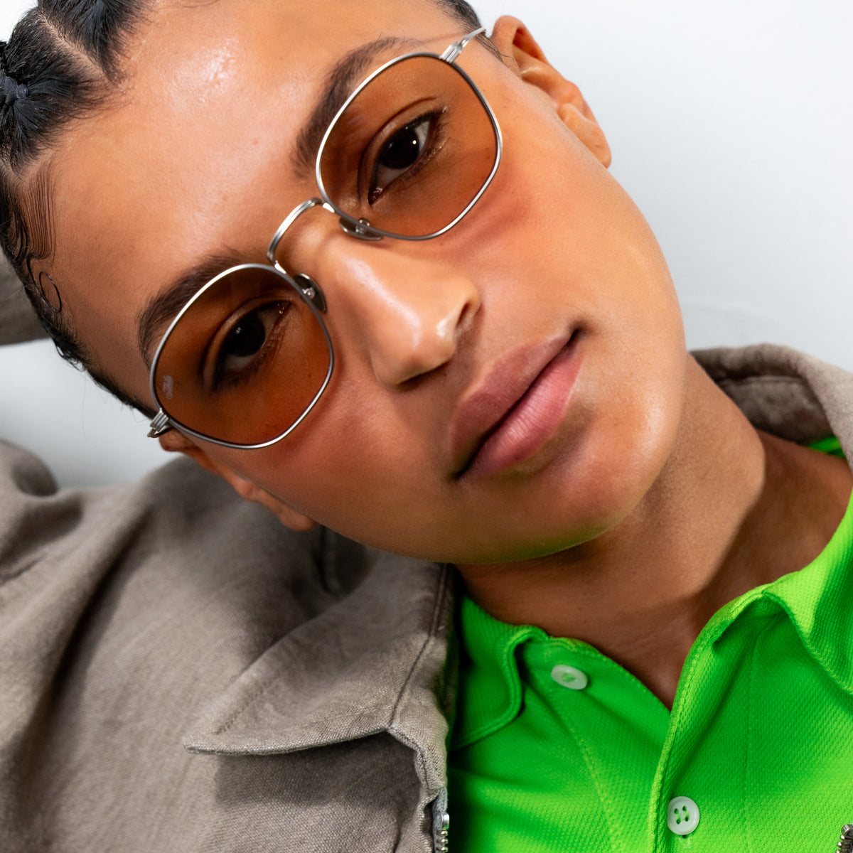 Osiris - matte silver / beige