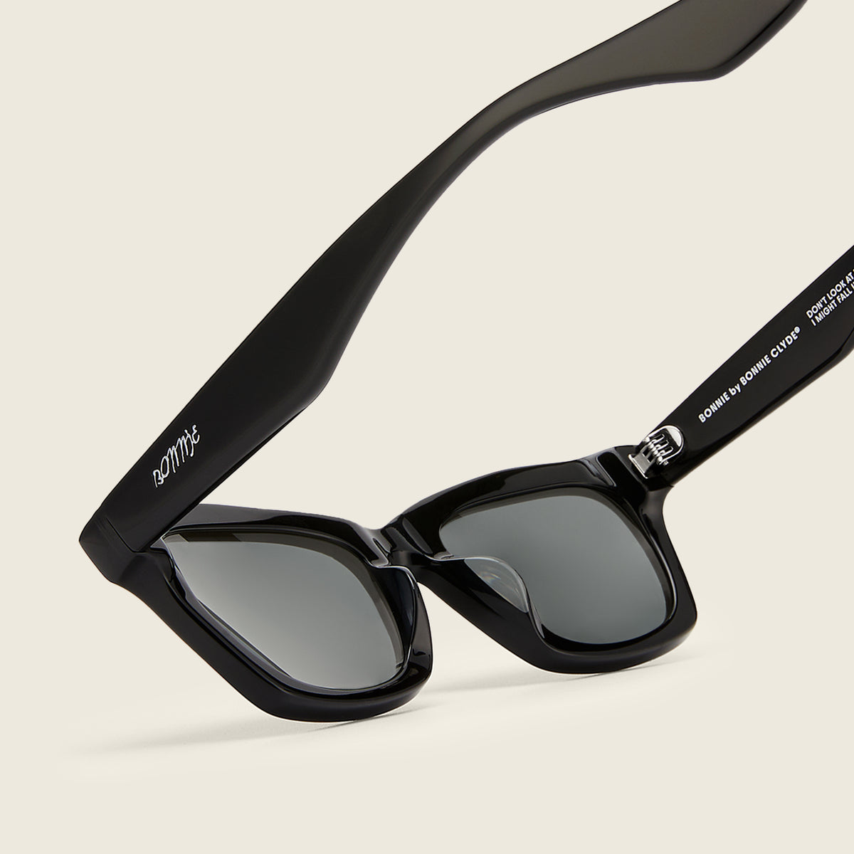 Roomservice - black / black