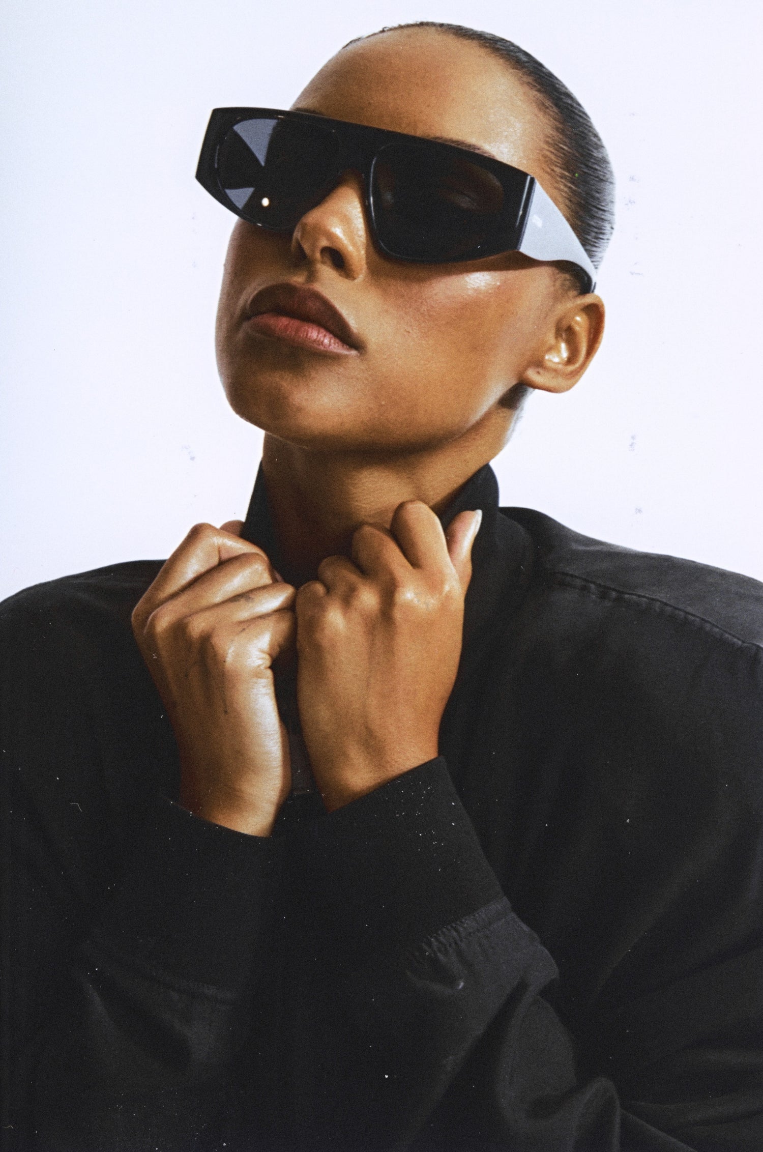 Spinel - black / black