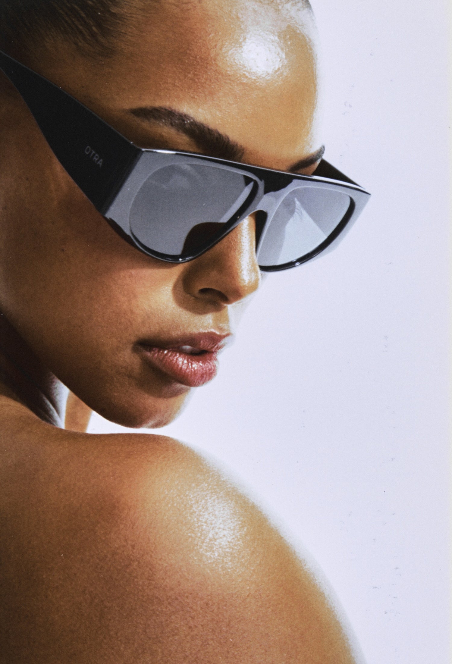 Spinel - black / black