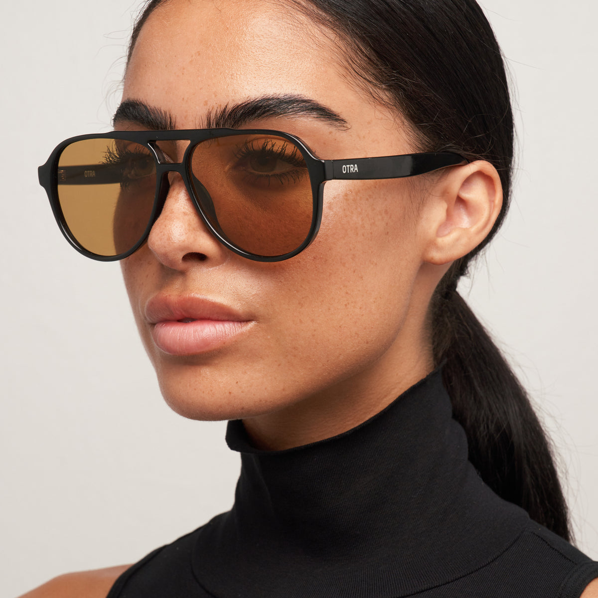 Stevie - Black / Olive