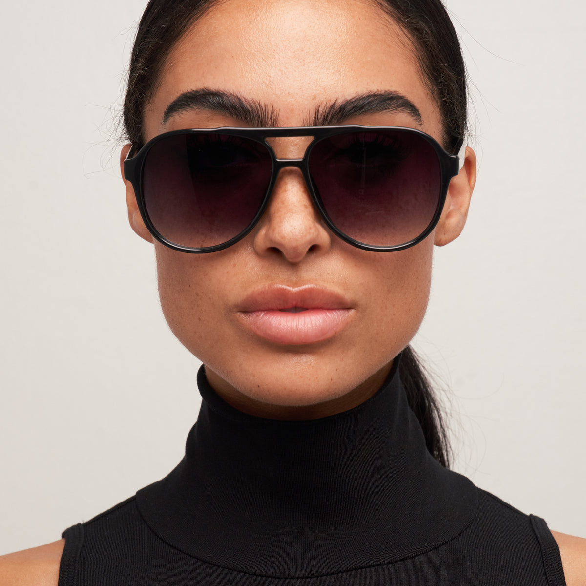 Stevie - Black / black