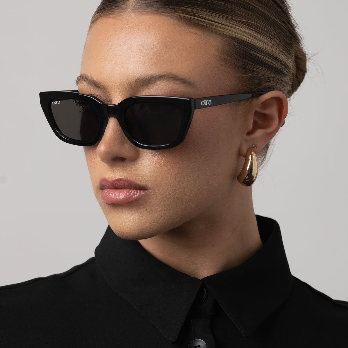 Nove - black / black